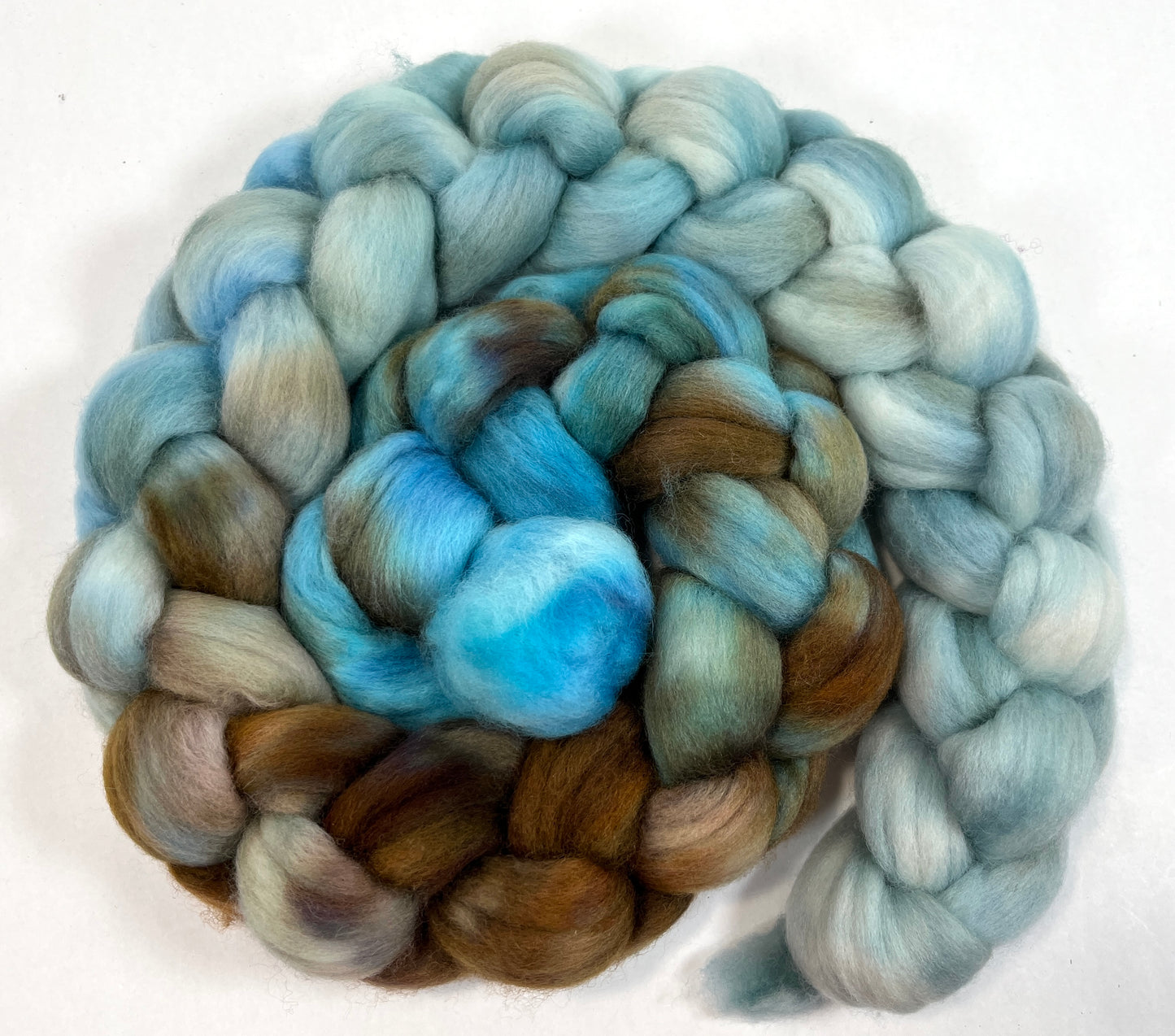 Day's End 1013-01, 4 oz Polwarth wool combed top, roving, spinning fiber, handspinning, felting, needle felting, weaving supplies