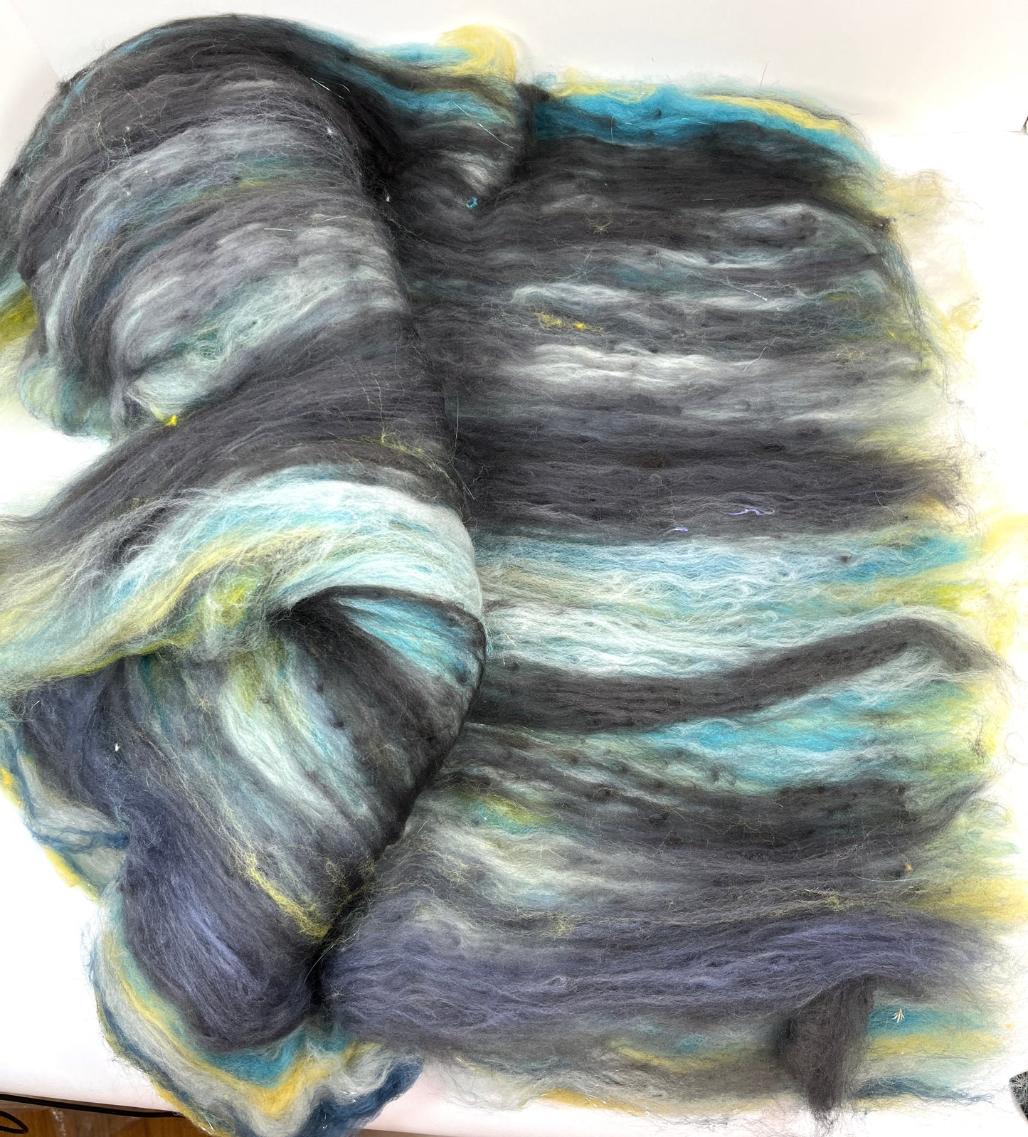 Crayon Box Batt 0601-02 - 4.6 oz Soft wool, sparkle, spinning fiber, drumcarded, handspinning, nuno, felting wool