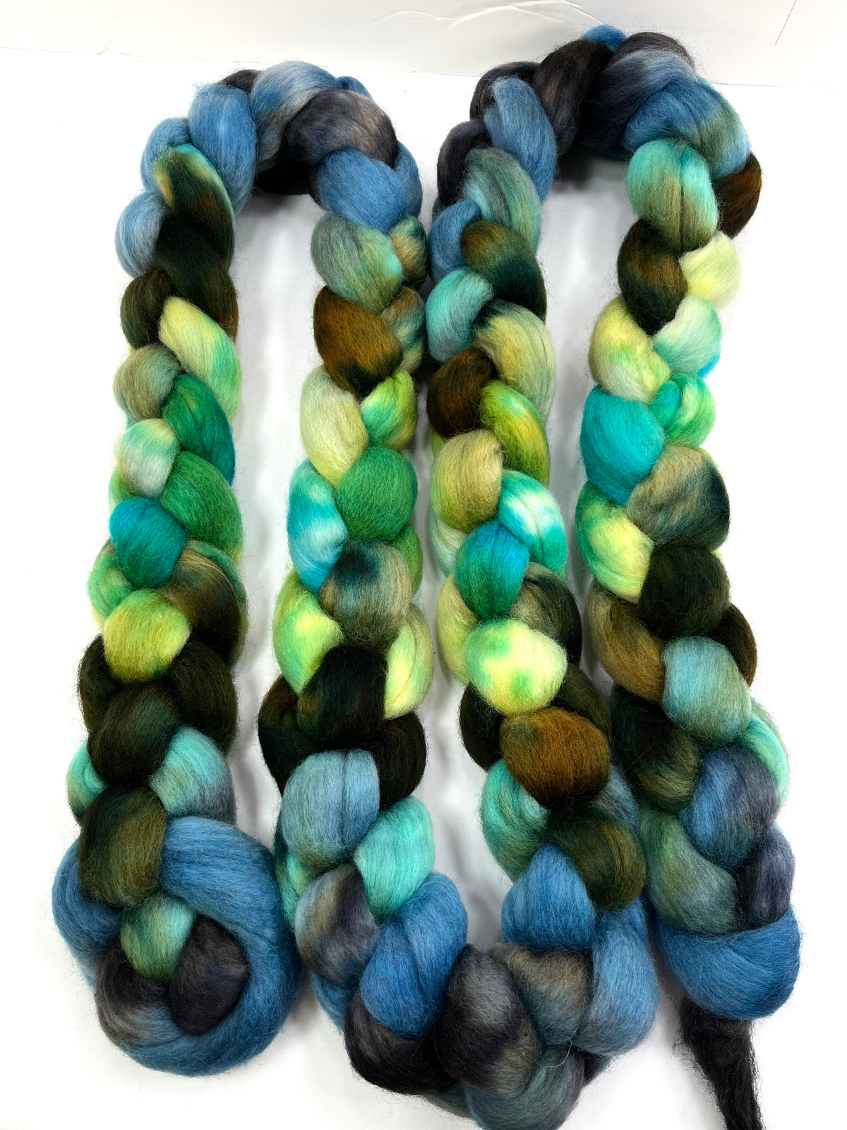 Day's End 1008-02 - 8.8 oz Corriedale wool combed top, roving, spinning fiber, handspinning, felting, needle felting, weaving supplies