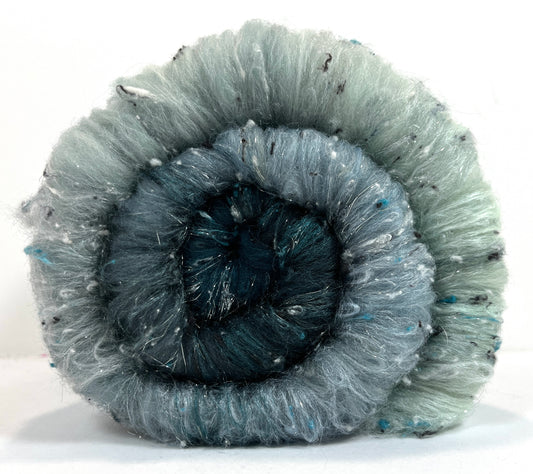 The River Styx Gradient Batt 0816-06 - 2.5 oz 18.5 micron Merino wool, silk, noils, spinning fiber, handspinning, nuno, felting wool, weaving, spindle