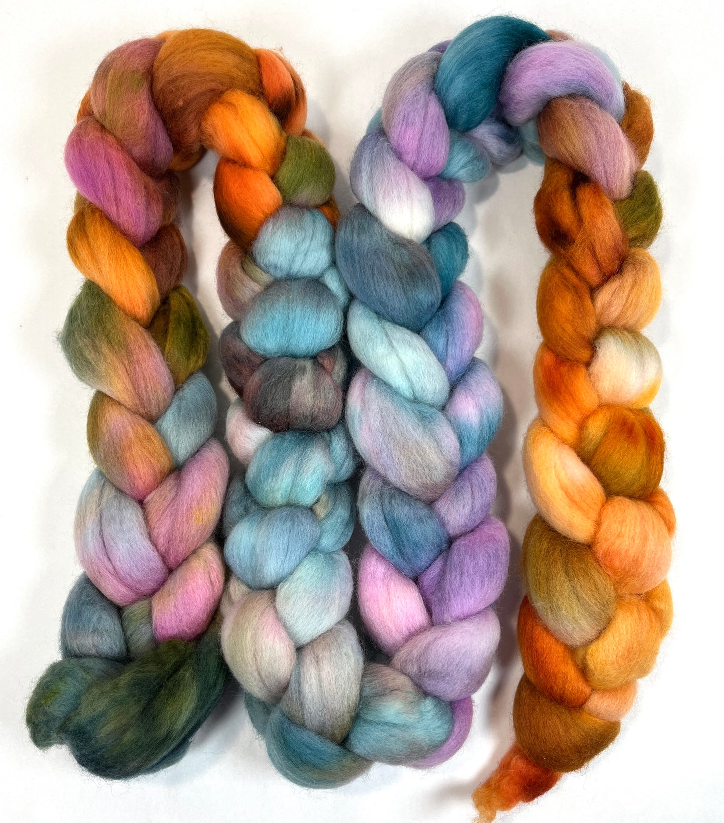 Day's End 1212-04, 6.8 oz Cormo wool combed top, roving, spinning fiber, handspinning, felting, needle felting, weaving supplies