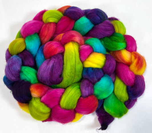 Tie Dye SC - 4 oz hand painted wool combed top, roving, spinning fiber, handspinning, felting
