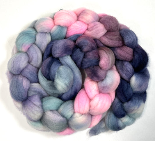 Day's End 0320-06 - 4 oz Cormo wool combed top, roving, spinning fiber, handspinning, felting, needle felting, weaving supplies