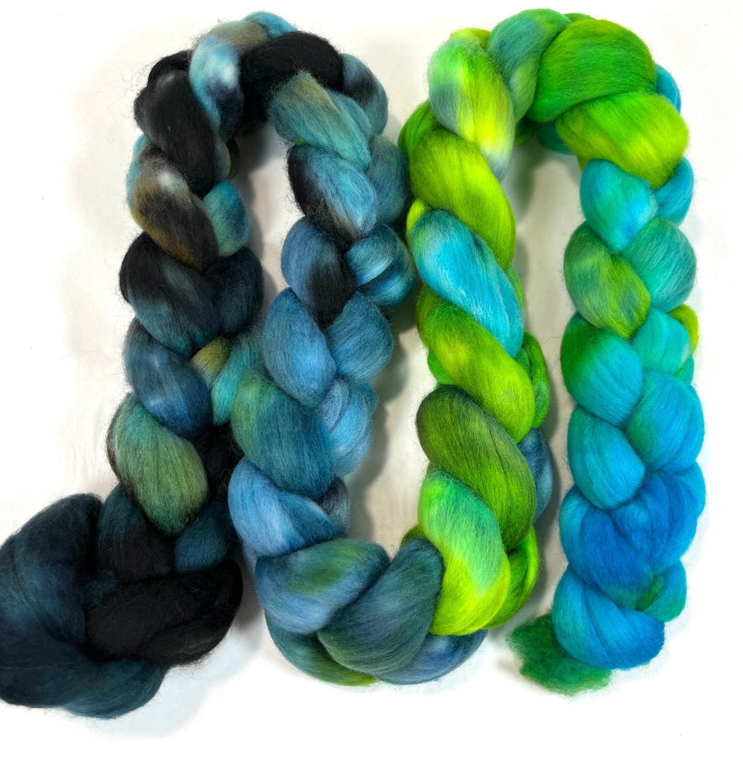 Day's End 0120-04, 6 oz Falkland Merino wool combed top, roving, spinning fiber, handspinning, felting, needle felting, weaving supplies