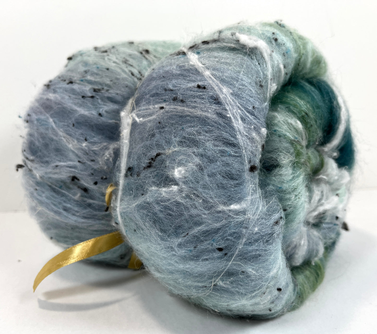 Cool River Batt 1130-02 - 2.8 oz Falkland Merino wool, silk, noils, spinning fiber, drumcarded, handspinning, nuno, felting wool