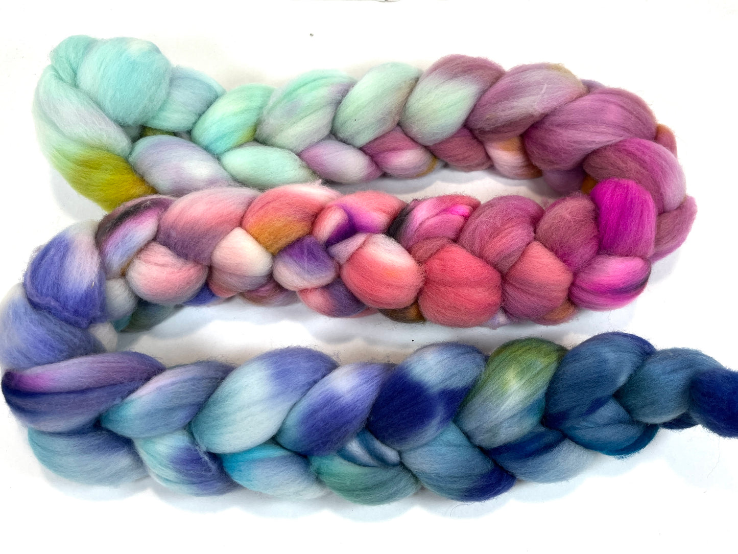 Day's End 0805-02, 7 oz Targhee wool combed top, roving, spinning fiber, handspinning, felting, needle felting, weaving supplies