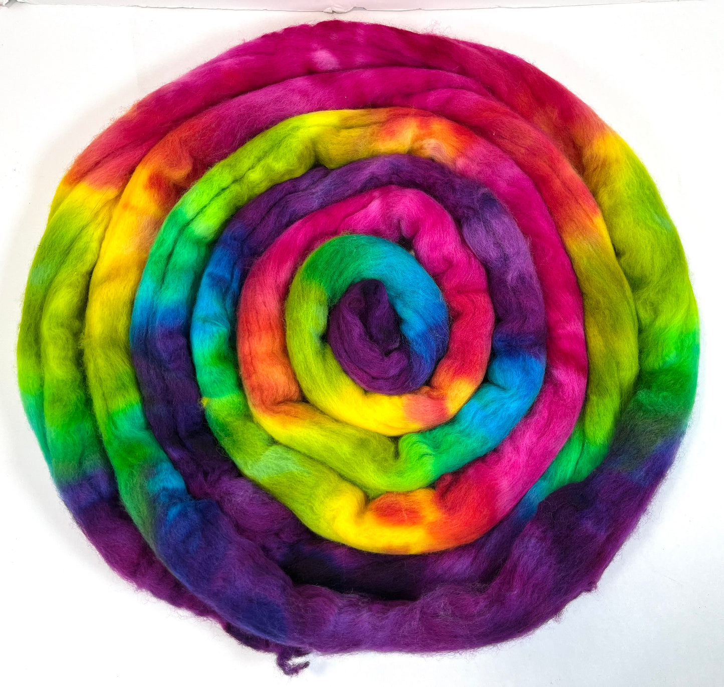 Tie Dye SC - 4 oz hand painted wool combed top, roving, spinning fiber, handspinning, felting