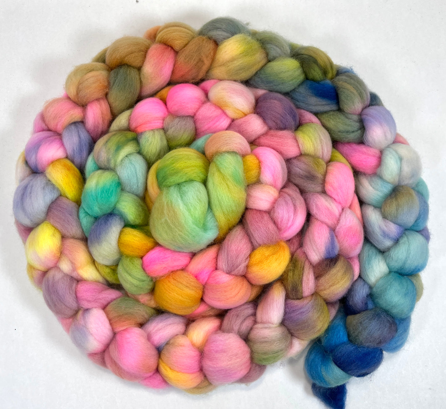 Day's End 0826-01, 8.4 oz Cormo wool combed top, roving, spinning fiber, handspinning, felting, needle felting, weaving supplies