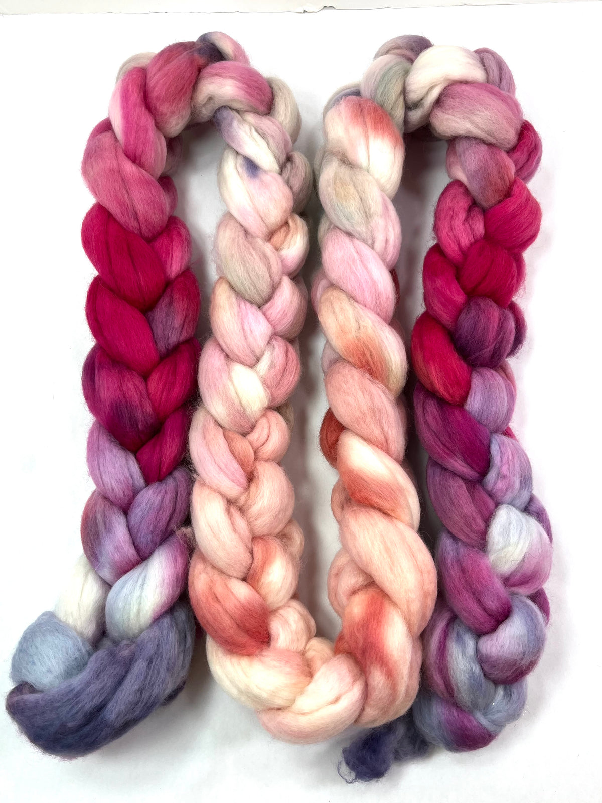 Day's End 1019-01 - 8.4 oz Falkland Merino wool combed top, roving, spinning fiber, handspinning, felting, needle felting, weaving supplies