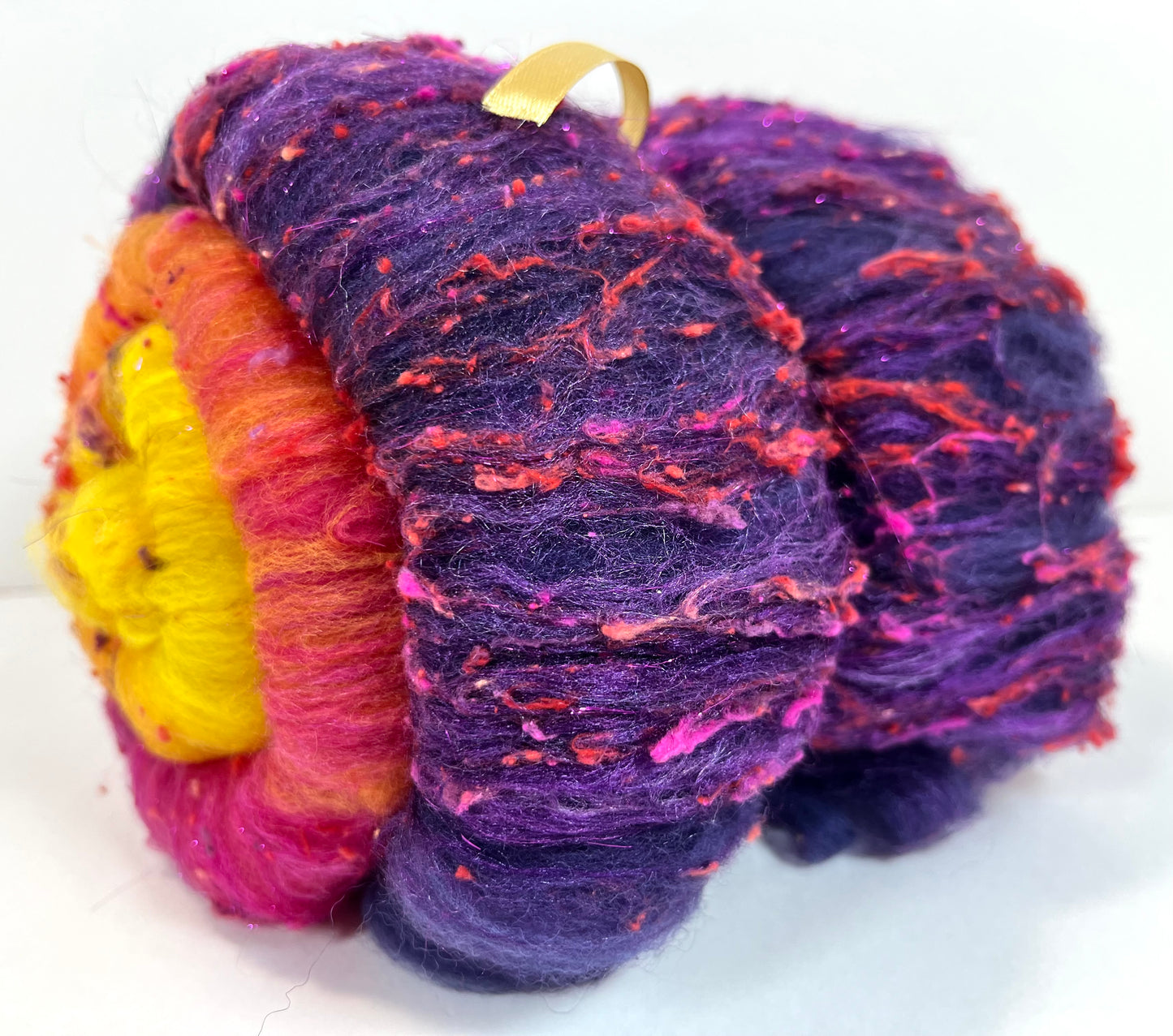 Sassy Gradient Batt 0520-05 - 2.5 oz Cormo wool, silk, noils, spinning fiber, drumcarded, handspinning, nuno, felting wool