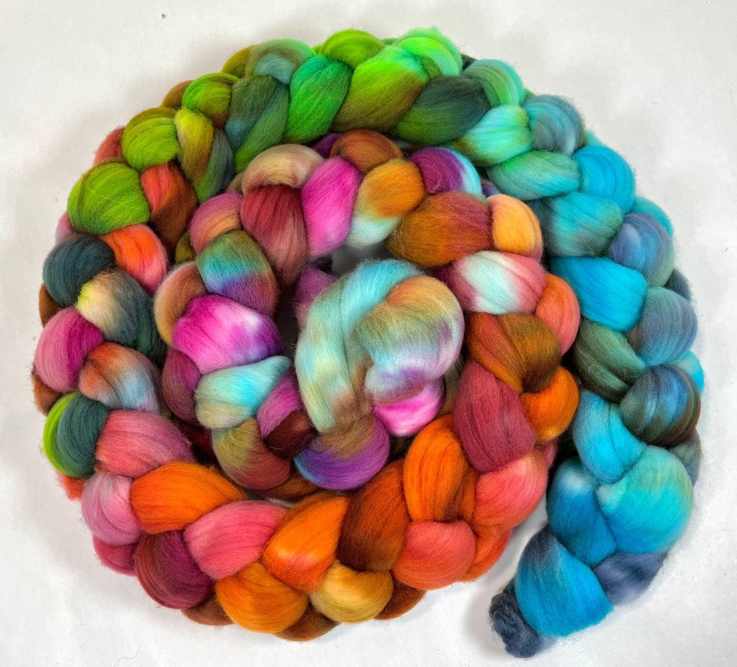 Day's End 0120-02, 8.8 oz Targhee wool combed top, roving, spinning fiber, handspinning, felting, needle felting, weaving supplies