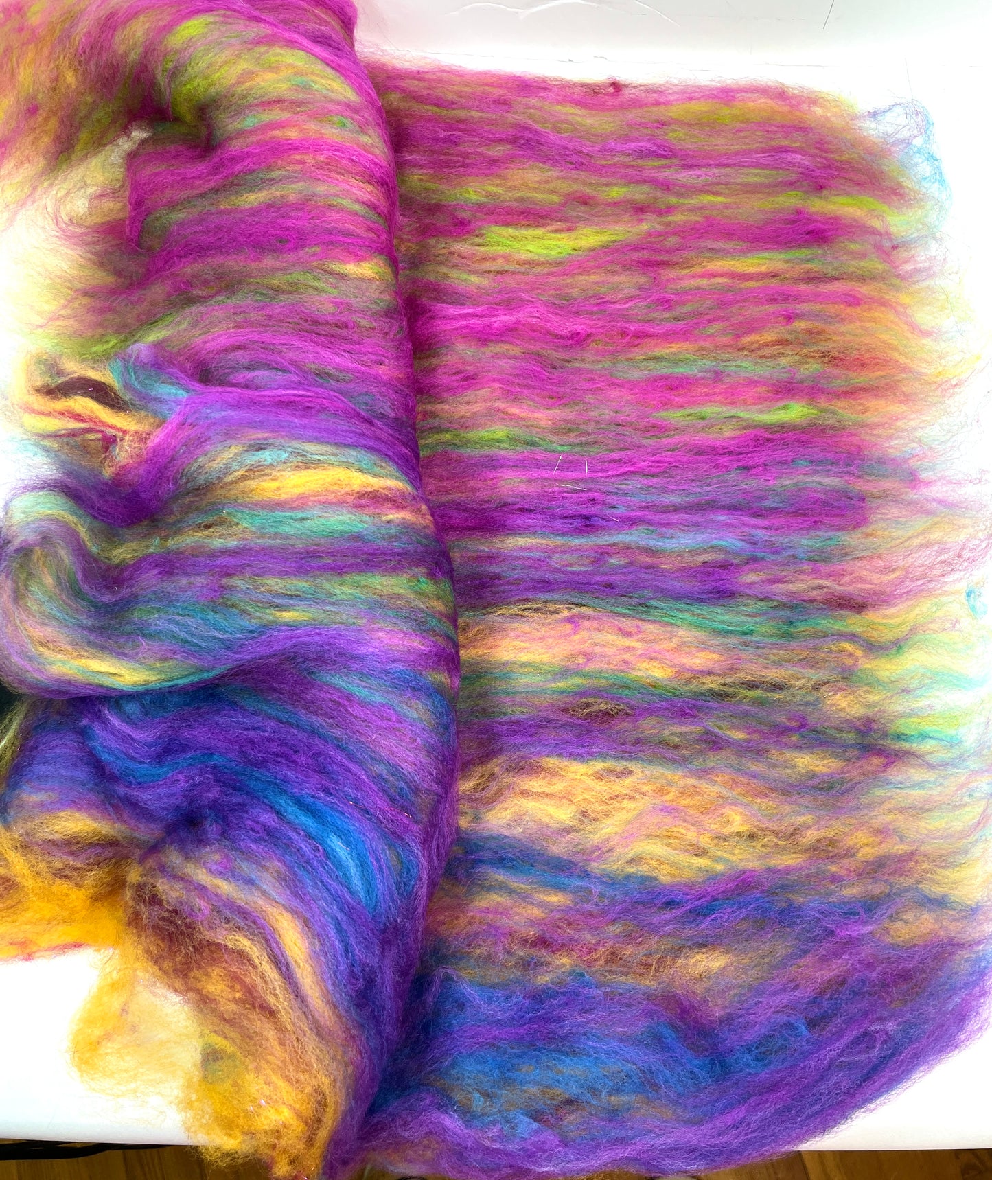Crayon Box Batt 0618-05 - 2.7 oz Soft wool, sparkle, spinning fiber, drumcarded, handspinning, nuno, felting wool