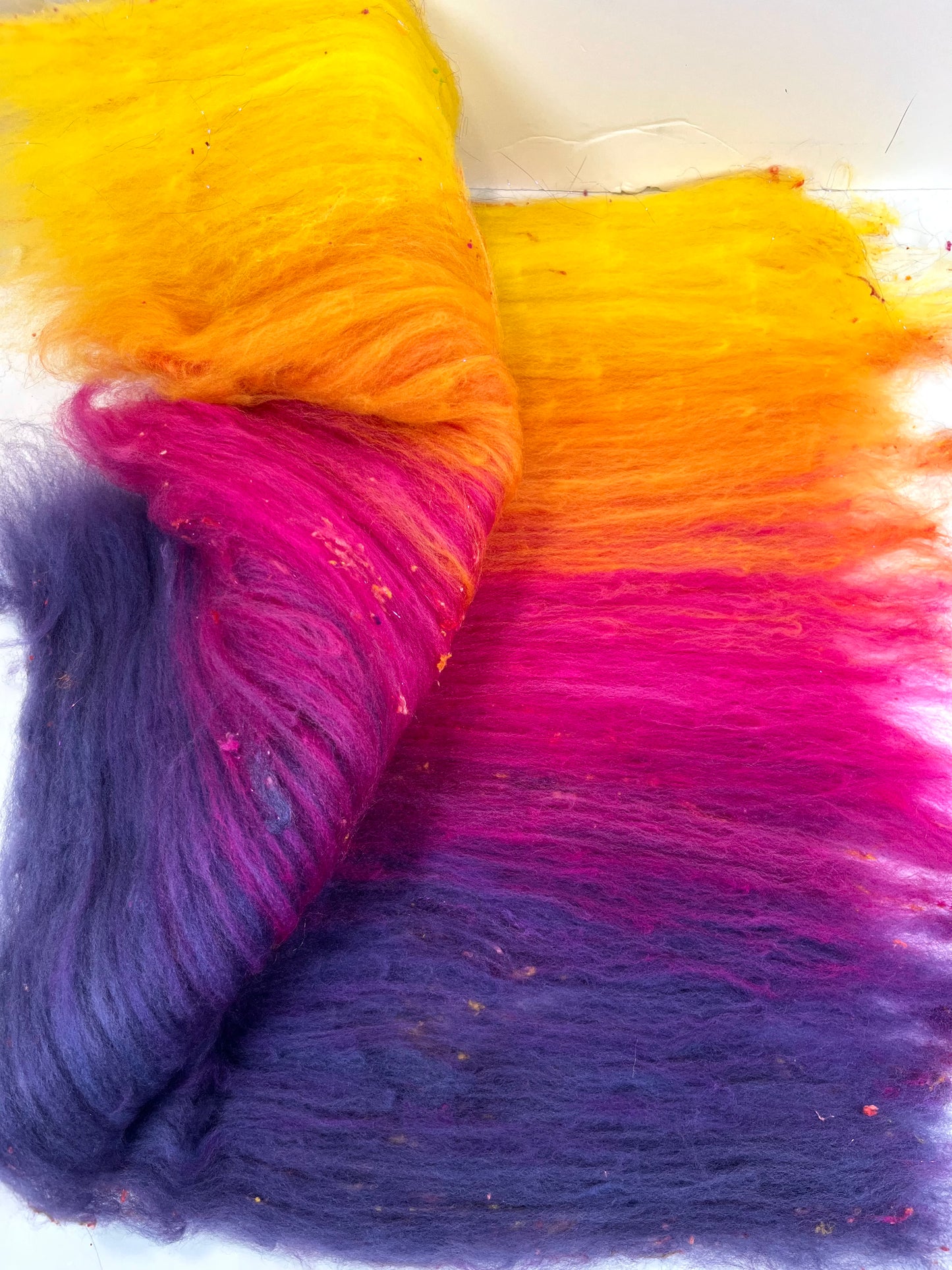 Sassy Gradient Batt 0520-03 - 2.3 oz Cormo wool, silk, noils, spinning fiber, drumcarded, handspinning, nuno, felting wool