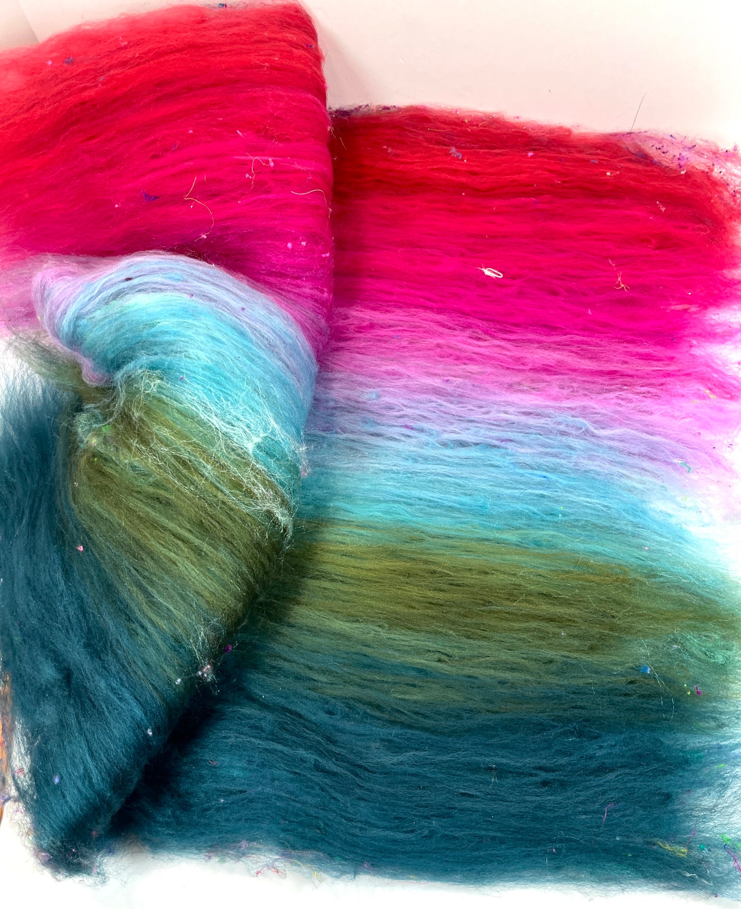 Lorelei Batt 0110-04 - 2.5 oz Falkland Merino wool, silk, noils, spinning fiber, drumcarded, handspinning, nuno, felting wool